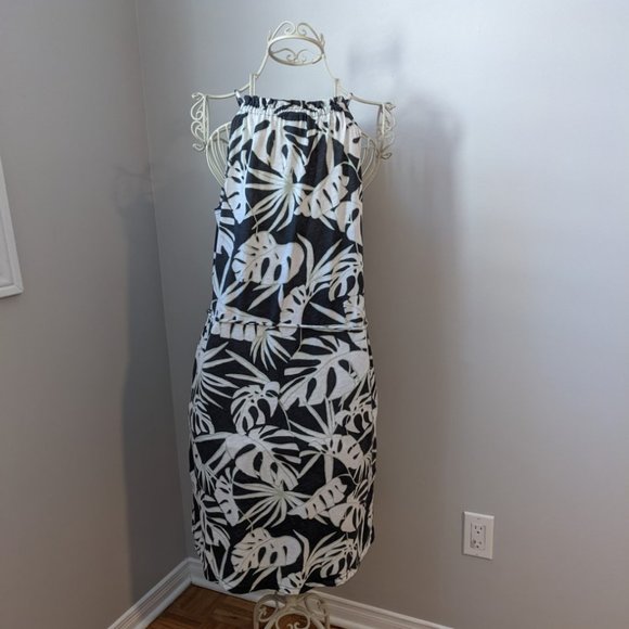NWT FARWEST HALTER DRESS - Picture 2 of 5
